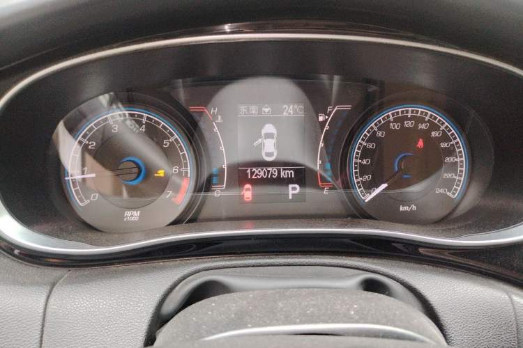 Used Fiat Viaggio 2012 1.4T Automatic Luxury Edition Odometer Close Up