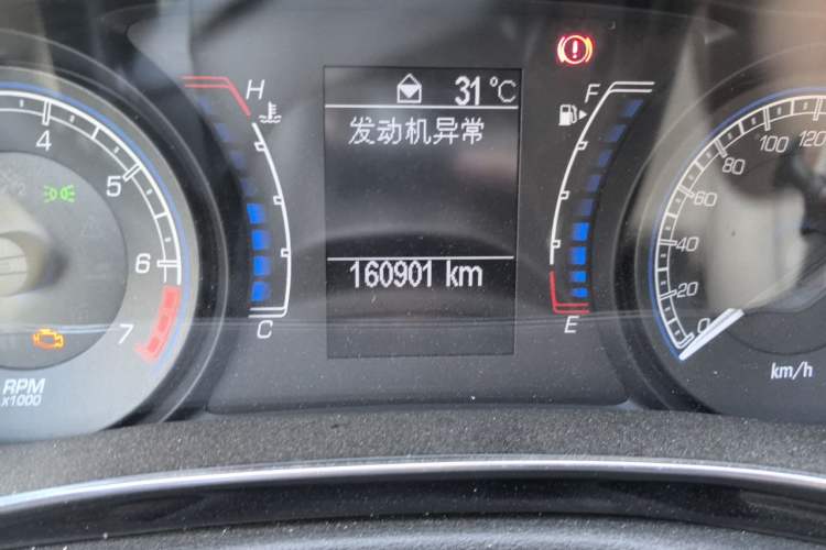 Used Fiat Viaggio 2012 1.4T Manual Enjoyment Edition Odometer Close Up