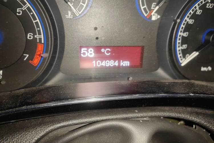 Used Fiat Viaggio 2012 1.4T Automatic Enjoyment Edition Odometer Close Up