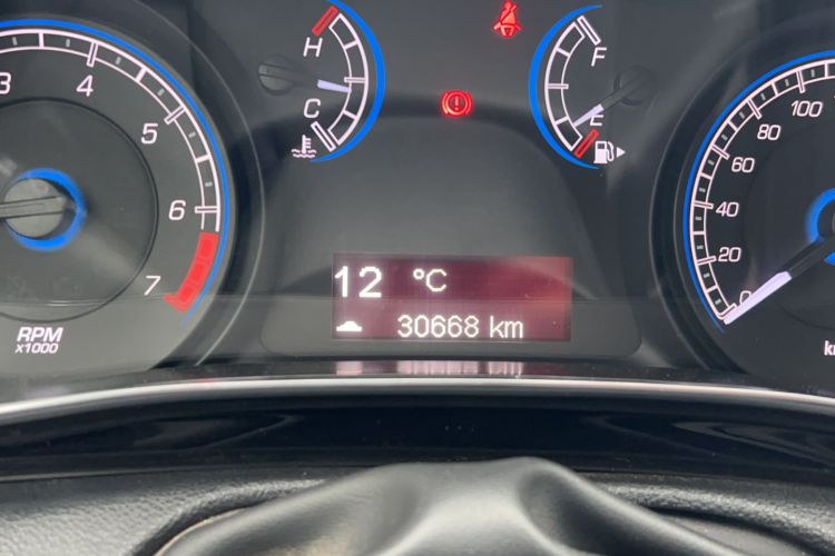 Used Fiat Viaggio 2012 1.4T Manual Enjoyment Edition Odometer Close Up