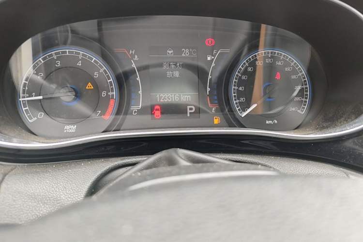 Used Fiat Viaggio 2012 1.4T Automatic Jingxiang Edition Odometer Close Up