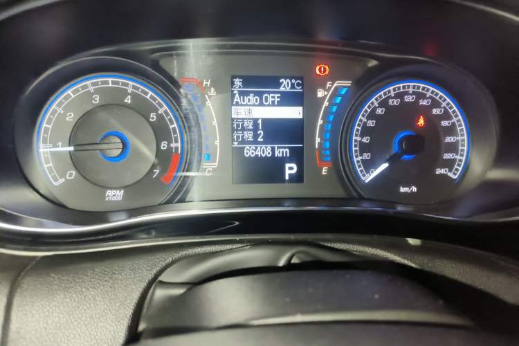 Used Fiat Viaggio 2012 1.4T Automatic Luxury Edition Odometer Close Up