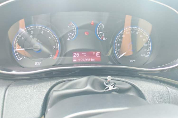 Used Fiat Viaggio 2012 1.4T Automatic Enjoyment Edition Odometer Close Up