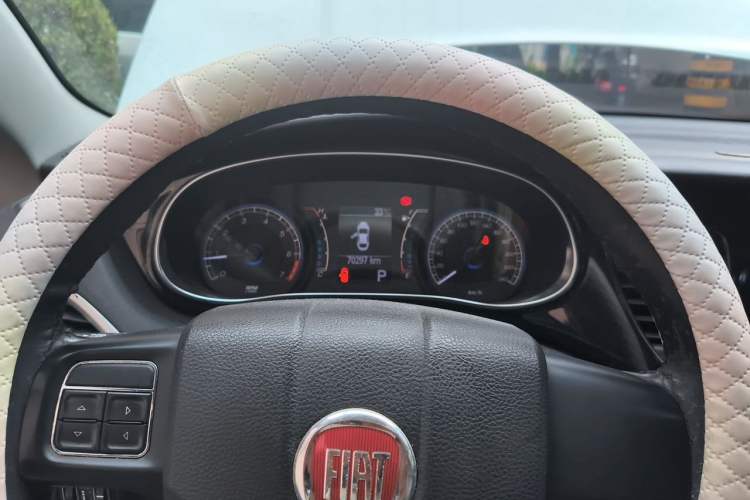 Used Fiat Viaggio 2012 1.4T Automatic Jingxiang Edition Odometer Close Up