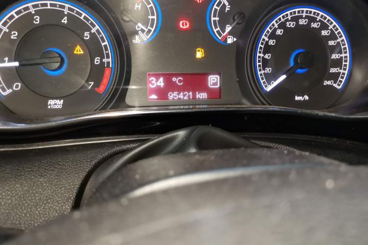 Used Fiat Viaggio 2012 1.4T Automatic Enjoyment Edition Odometer Close Up