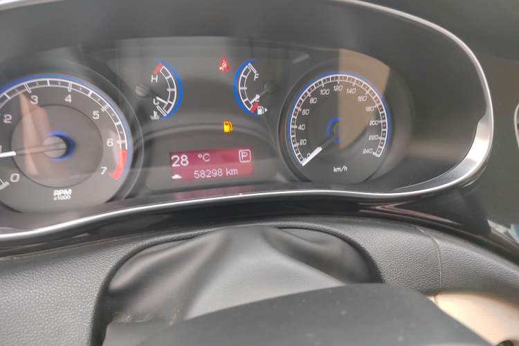 Used Fiat Viaggio 2012 1.4T Automatic Enjoyment Edition Odometer Close Up