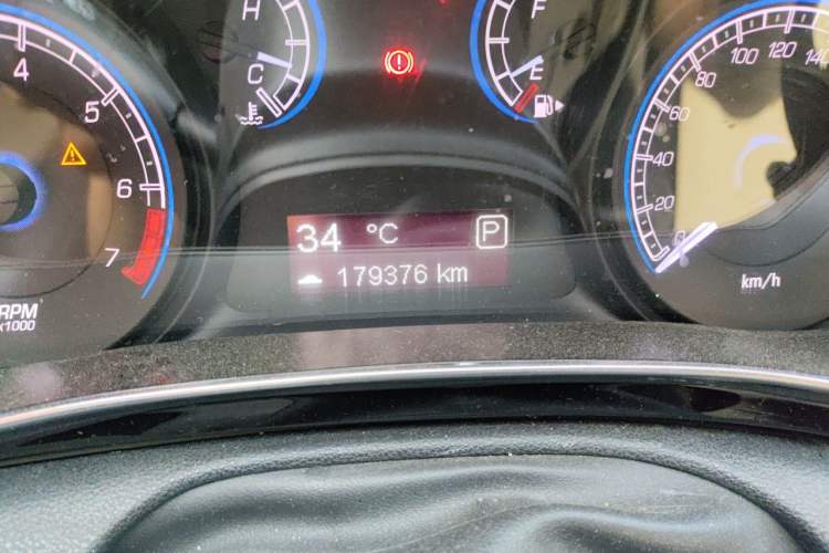 Used Fiat Viaggio 2012 1.4T Automatic Enjoyment Edition Odometer Close Up