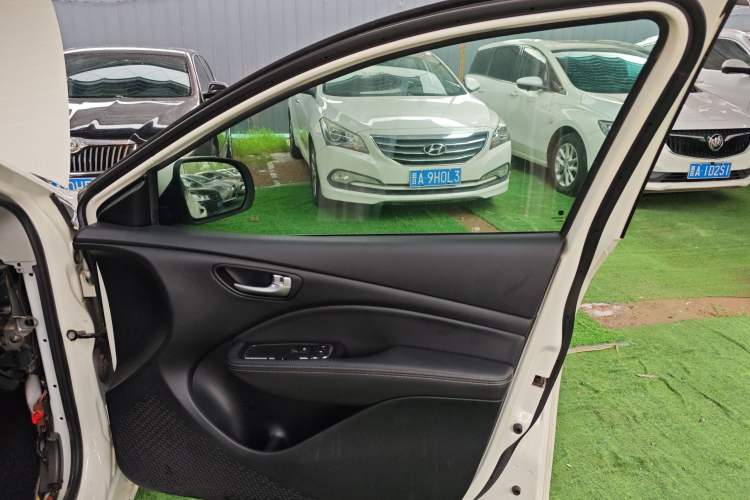 Used Fiat Viaggio 2012 1.4T Automatic Jingxiang Edition Right Front Door Interior