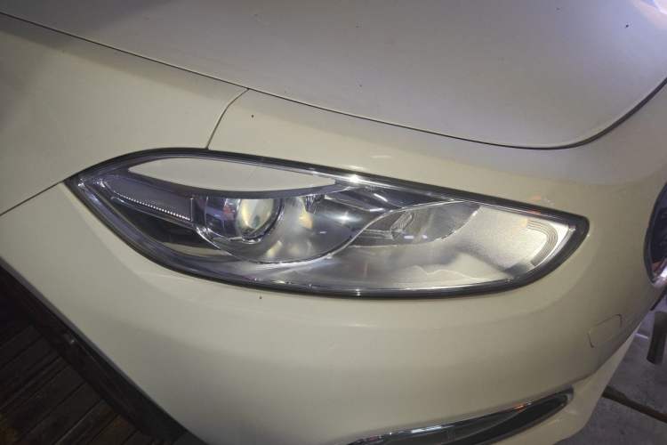 Used Fiat Viaggio 2012 1.4T Automatic Jingxiang Edition Right Front Headlight
