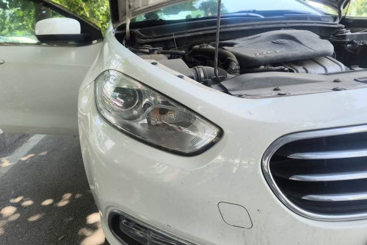 Used Fiat Viaggio 2012 1.4T Manual Enjoyment Edition Right Front Headlight