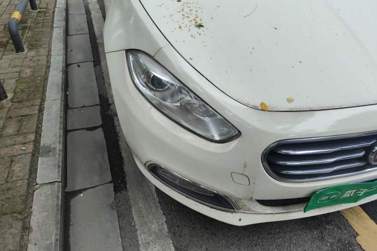 Used Fiat Viaggio 2012 1.4T Automatic Jingxiang Edition Right Front Headlight