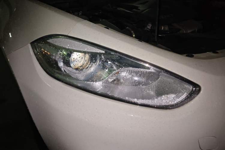 Used Fiat Viaggio 2012 1.4T Automatic Jingxiang Edition Right Front Headlight