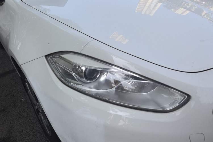 Used Fiat Viaggio 2012 1.4T Manual Enjoyment Edition Right Front Headlight