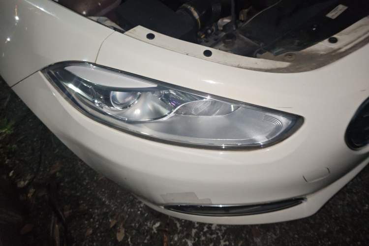 Used Fiat Viaggio 2012 1.4T Automatic Enjoyment Edition Right Front Headlight