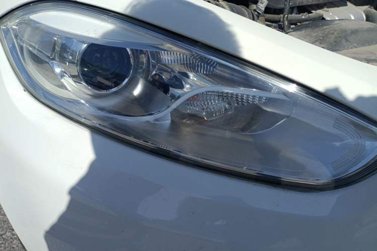 Used Fiat Viaggio 2012 1.4T Automatic Jingxiang Edition Right Front Headlight