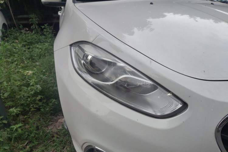 Used Fiat Viaggio 2012 1.4T Automatic Jingxiang Edition Right Front Headlight