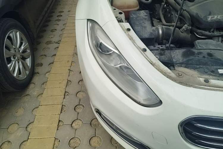 Used Fiat Viaggio 2012 1.4T Automatic Jingxiang Edition Right Front Headlight