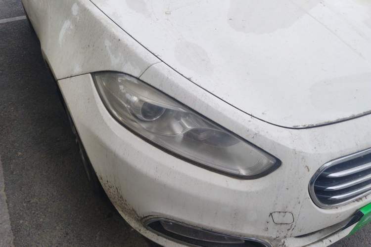 Used Fiat Viaggio 2012 1.4T Automatic Jingxiang Edition Right Front Headlight