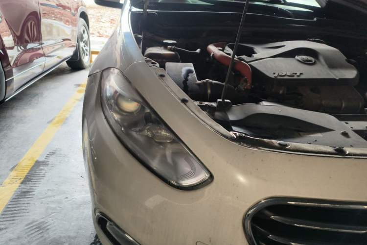 Used Fiat Viaggio 2012 1.4T Automatic Enjoyment Edition Right Front Headlight