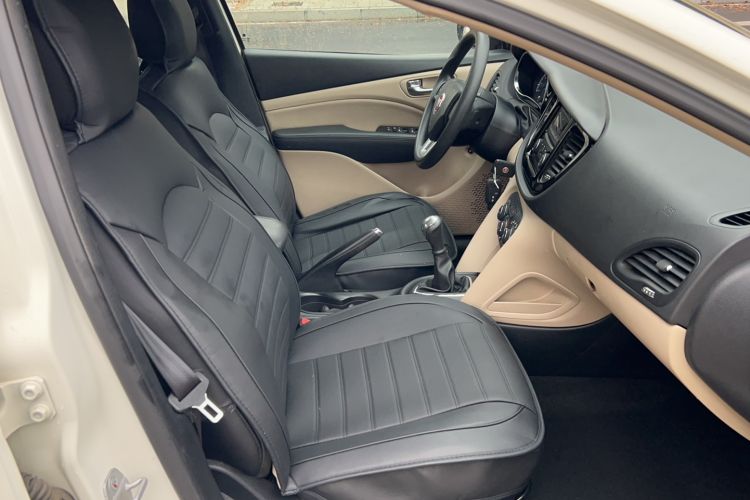 Used Fiat Viaggio 2012 1.4T Manual Enjoyment Edition Right Front Seat