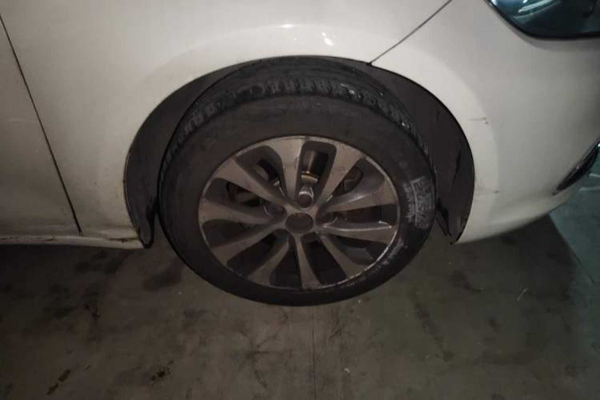 Used Fiat Viaggio 2012 1.4T Automatic Enjoyment Edition Right Front Wheel Hub