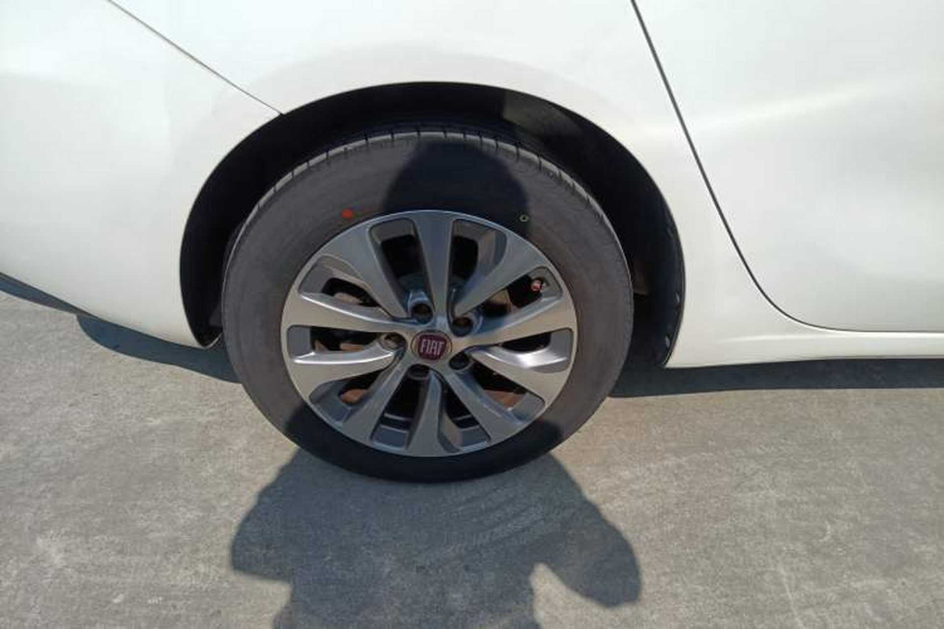 Used Fiat Viaggio 2012 1.4T Automatic Jingxiang Edition Right Rear Wheel Hub
