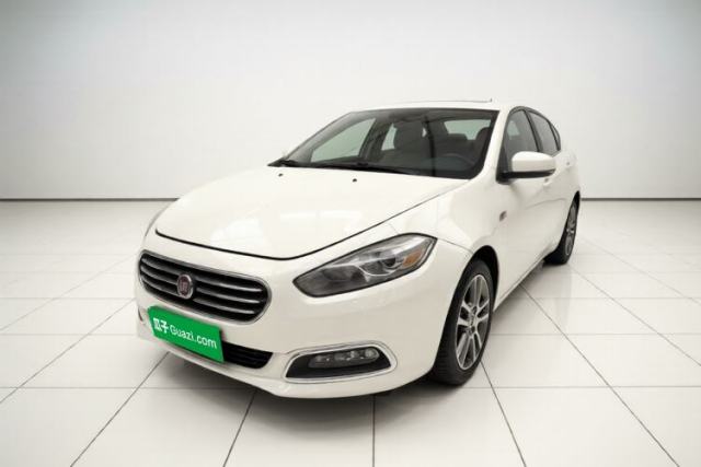 Ojetý Fiat Viaggio 2012 1.4T Automatic Luxury Edition