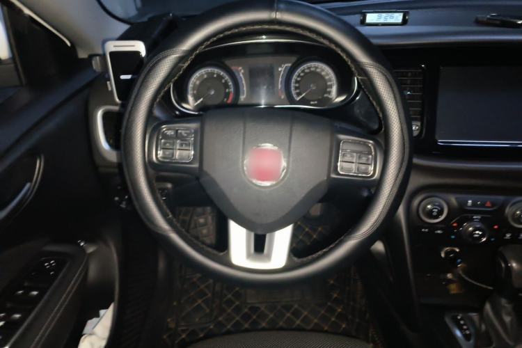 Used Fiat Viaggio 2012 1.4T Automatic Luxury Edition Steering Wheel
