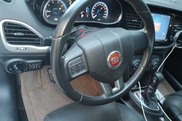 Used Fiat Viaggio 2012 1.4T Automatic Jingxiang Edition Steering Wheel