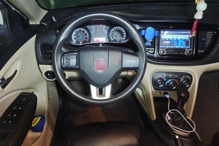 Used Fiat Viaggio 2012 1.4T Automatic Enjoyment Edition Steering Wheel