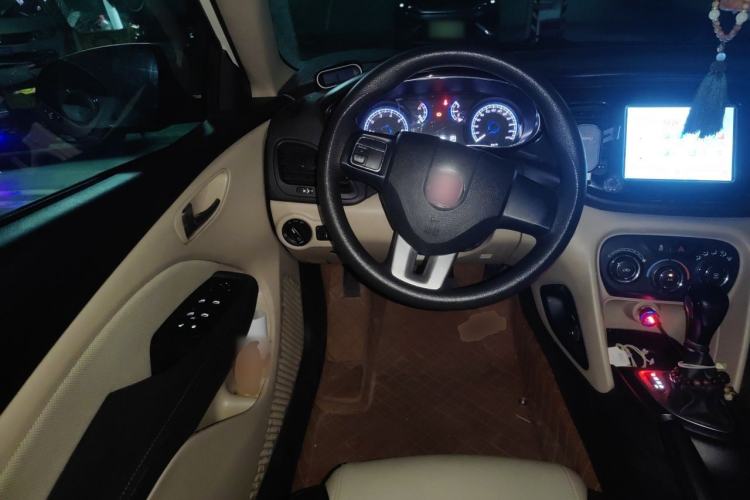 Used Fiat Viaggio 2012 1.4T Automatic Enjoyment Edition Steering Wheel