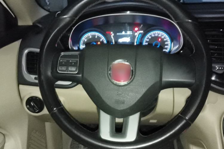 Used Fiat Viaggio 2012 1.4T Automatic Jingxiang Edition Steering Wheel