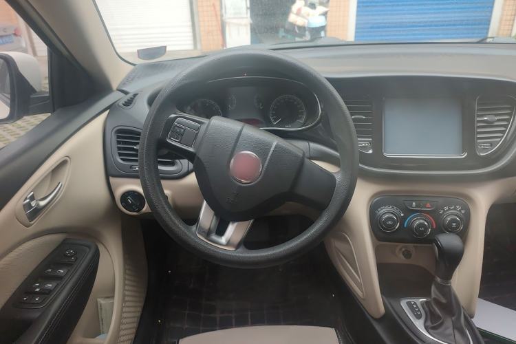 Used Fiat Viaggio 2012 1.4T Automatic Enjoyment Edition Steering Wheel