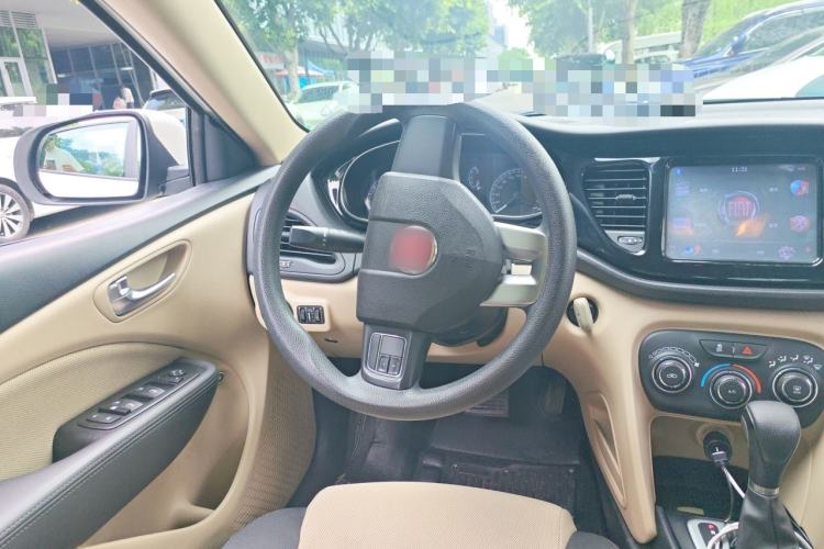 Used Fiat Viaggio 2012 1.4T Automatic Enjoyment Edition Steering Wheel