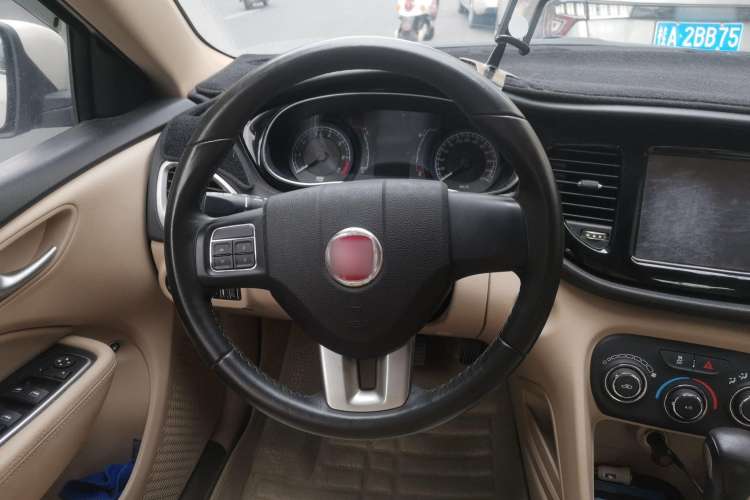 Used Fiat Viaggio 2012 1.4T Automatic Jingxiang Edition Steering Wheel