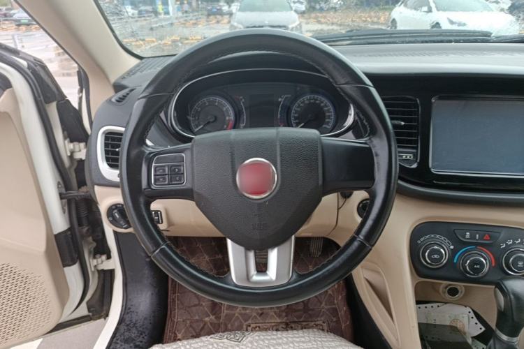 Used Fiat Viaggio 2012 1.4T Automatic Enjoyment Edition Steering Wheel