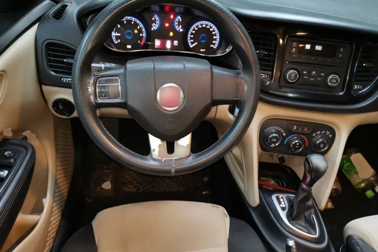 Used Fiat Viaggio 2012 1.4T Automatic Enjoyment Edition Steering Wheel