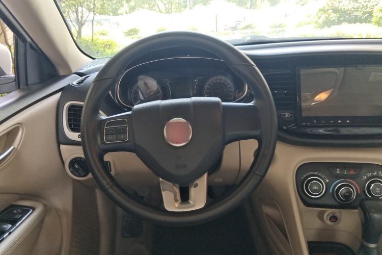 Used Fiat Viaggio 2012 1.4T Automatic Jingxiang Edition Steering Wheel