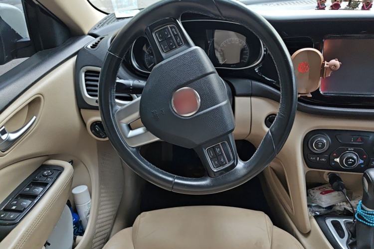Used Fiat Viaggio 2012 1.4T Automatic Luxury Edition Steering Wheel