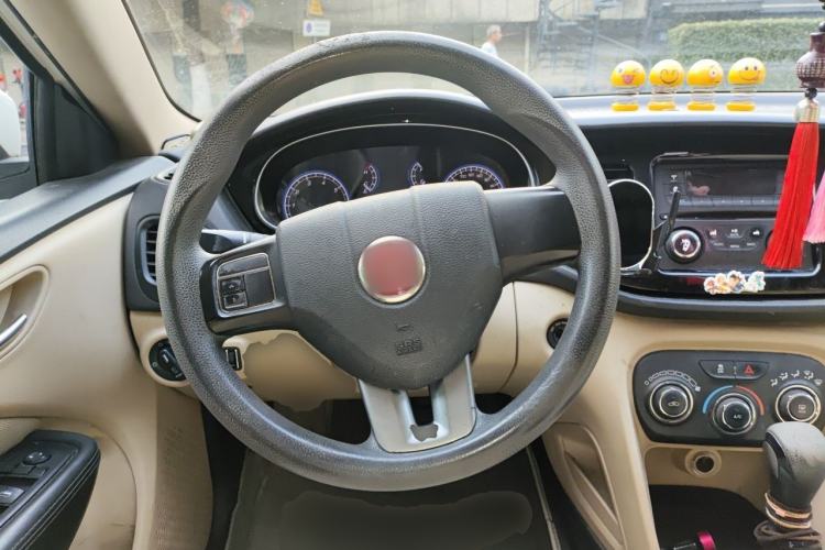 Used Fiat Viaggio 2012 1.4T Automatic Enjoyment Edition Steering Wheel