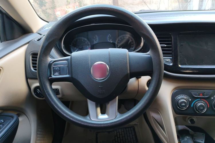 Used Fiat Viaggio 2012 1.4T Manual Enjoyment Edition Steering Wheel