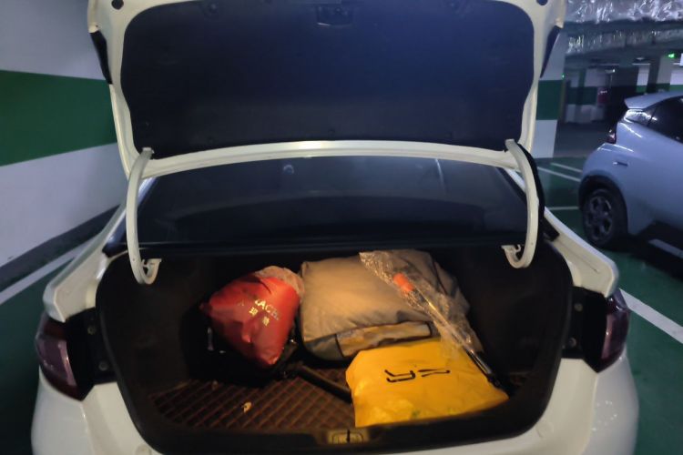 Used Fiat Viaggio 2012 1.4T Automatic Luxury Edition Trunk