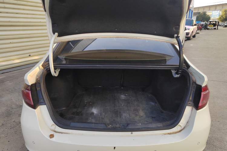 Used Fiat Viaggio 2012 1.4T Automatic Jingxiang Edition Trunk