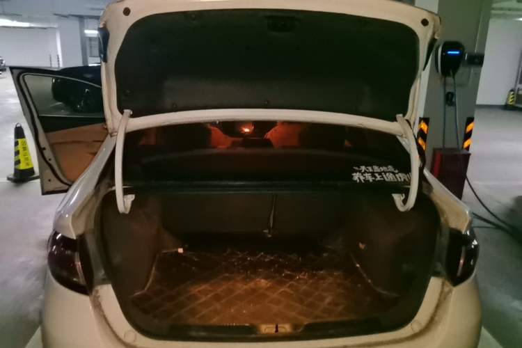 Used Fiat Viaggio 2012 1.4T Automatic Jingxiang Edition Trunk
