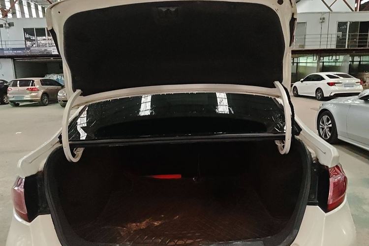 Used Fiat Viaggio 2012 1.4T Automatic Enjoyment Edition Trunk