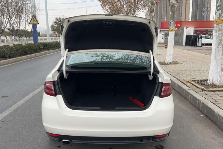 Used Fiat Viaggio 2012 1.4T Manual Enjoyment Edition Trunk