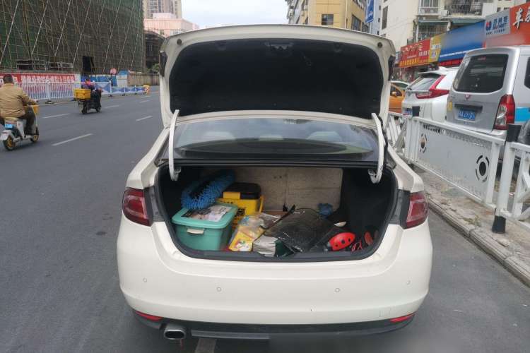 Used Fiat Viaggio 2012 1.4T Automatic Jingxiang Edition Trunk