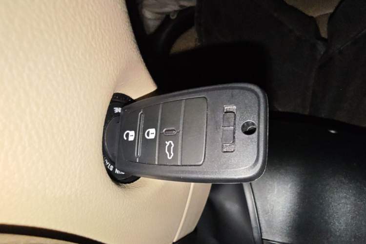 Used Fiat Viaggio 2012 1.4T Automatic Enjoyment Edition Vehicle Key