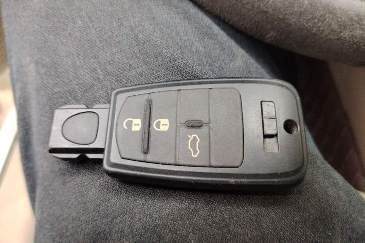 Used Fiat Viaggio 2012 1.4T Automatic Luxury Edition Vehicle Key