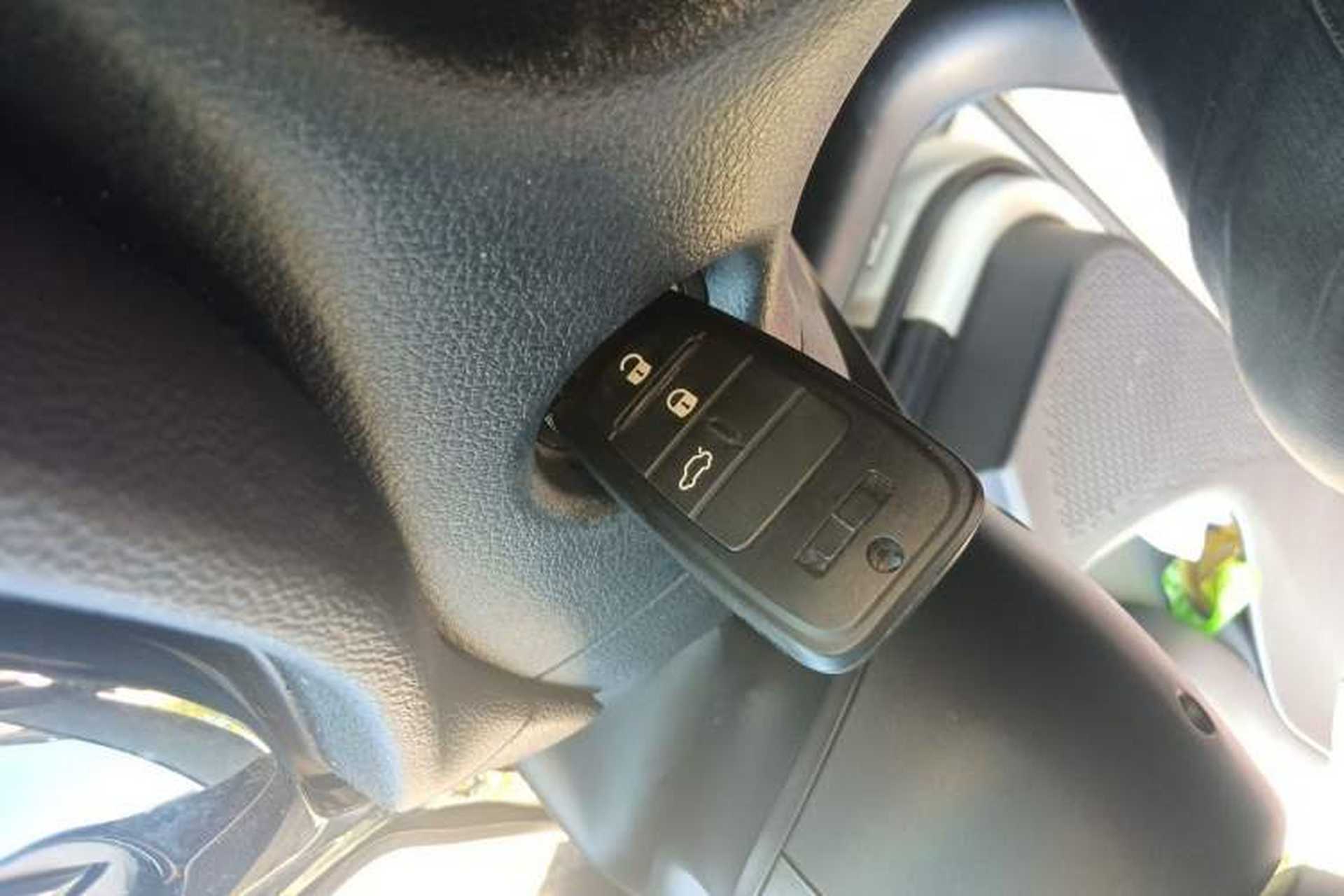 Used Fiat Viaggio 2012 1.4T Automatic Luxury Edition Vehicle Key